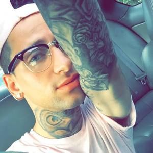 Meet your Posher, Jesse